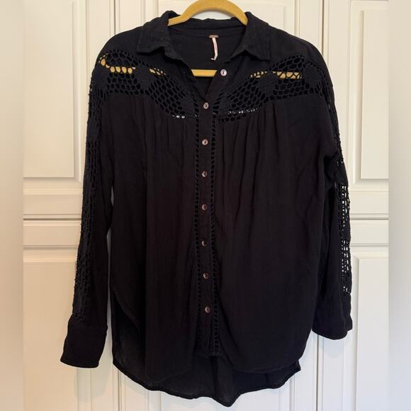 Free People Women’s Black Button Down Longsleeve Top Size XS Oversized Layer - Picture 2 of 9